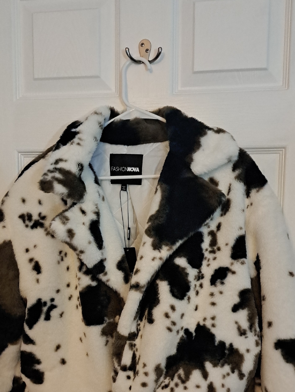 Fashion Nova Black and White Spotted Faux Fur Teddy Jacket